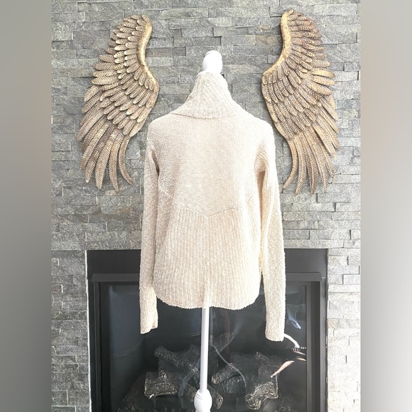 White House Black Market Textured Cardigan Shrug - Picture 4 of 8